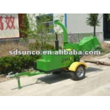 Trailer Mounted Wood Chipper with Engine